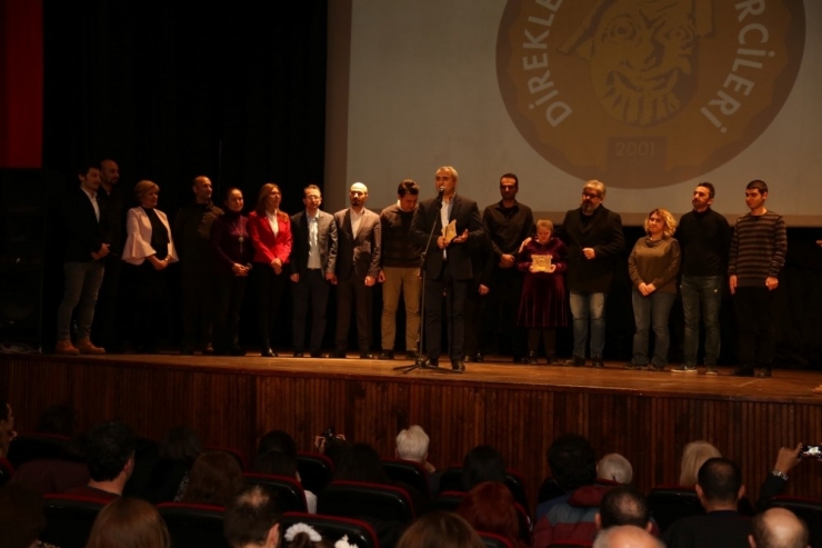 Büyükşehir Şehir Tiyatrolarına 2 Ödül