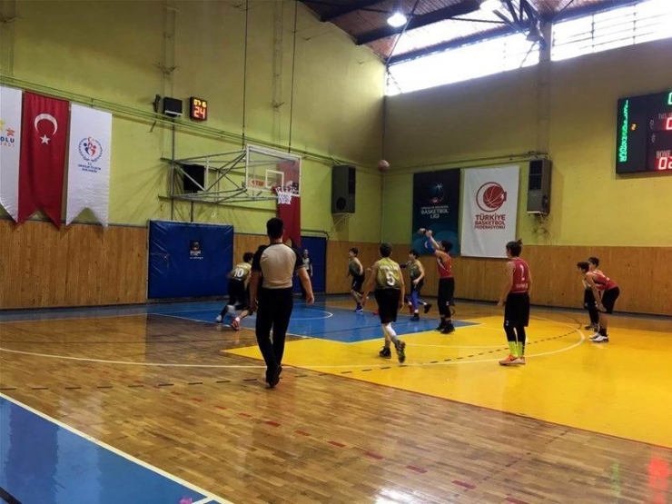 Karaman Analig Basketbol Takımı Çeyrek Finalde