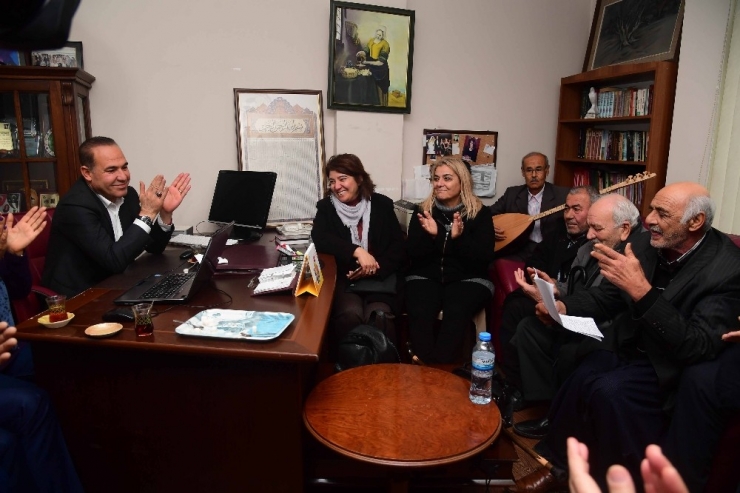 Sözlü: “Türk Müziği Küreselleşen Dünyaya Tavırdır"