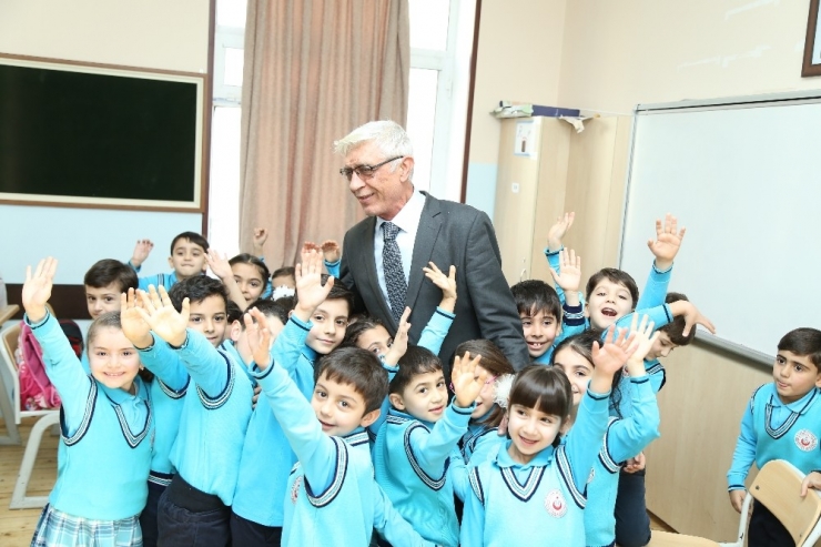 Ali Öğretmen’in İsmi Ve Hatıraları Yaşatılacak