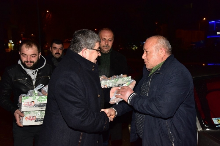 Başkan Can, Sabahın Erken Saatlerinde İşçilerle Bir Araya Geldi