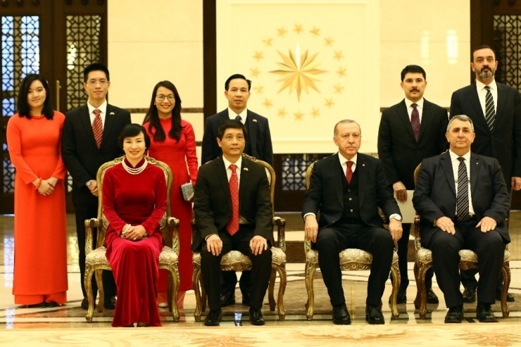 Cumhurbaşkanı Erdoğan, Vietnam Büyükelçisini Kabul Etti