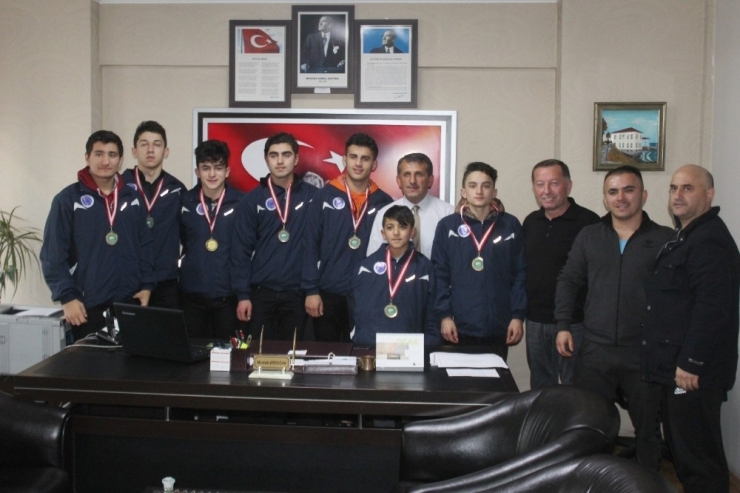 Ünye Halk Eğitim Er Meydanında Derece Yaptı