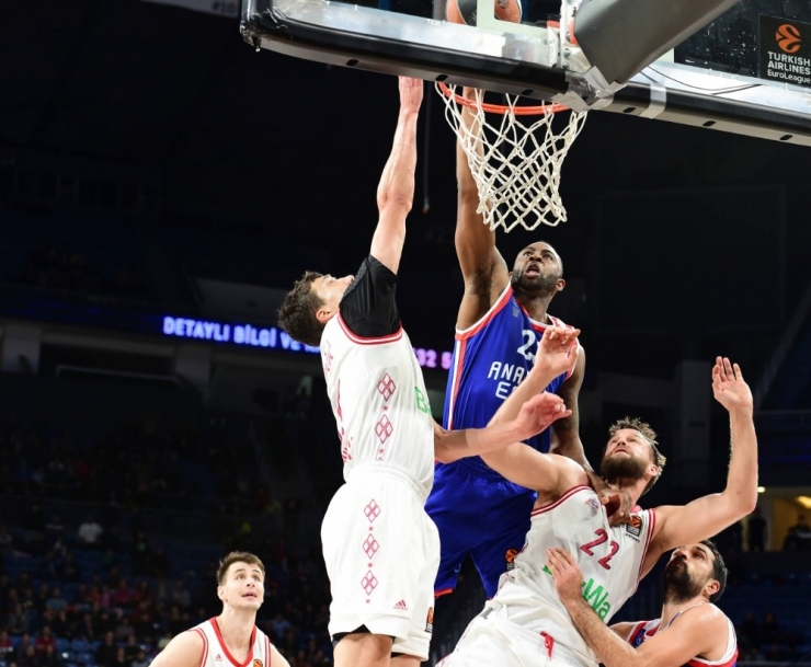 Thy Euroleague: Anadolu Efes: 92 - Bayern Münih: 77