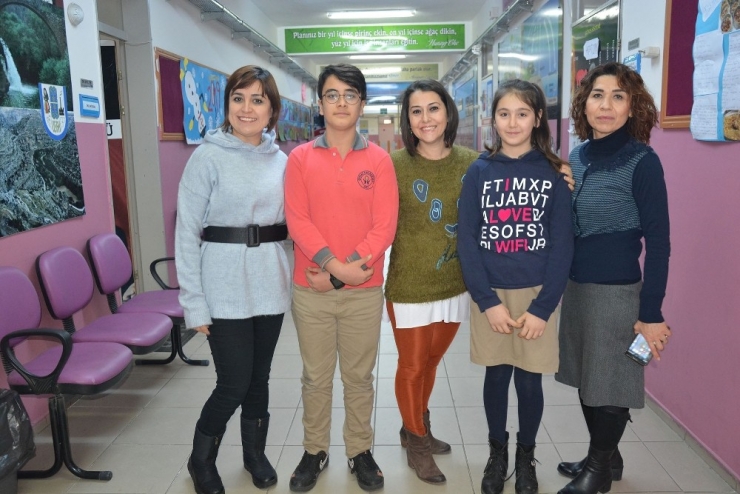 Bu Okulda Zil Çalmıyor, Sınavlara Öğretmen Girmiyor