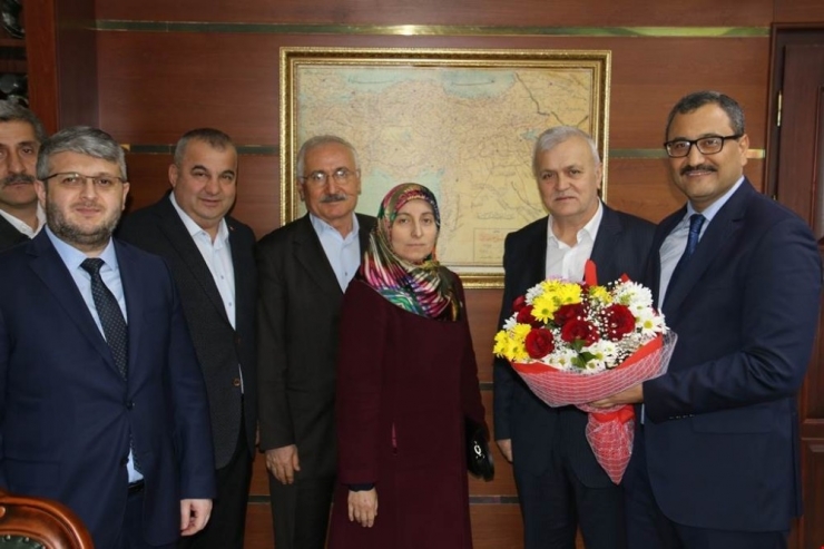 Ak Parti’den Vali’ye Ziyaret