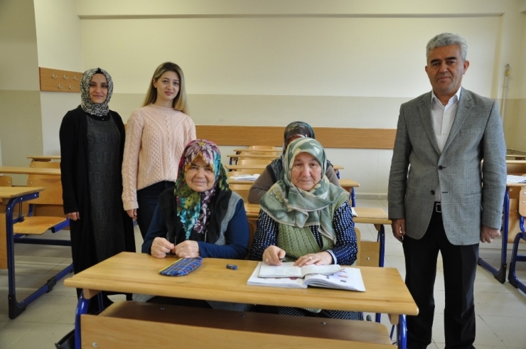 Simav’da Hedef; Yüzde 100 Okur-yazar