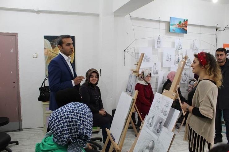 Kaymakam Çiçek: Emetli Gençlerimiz İçin Her İmkanı Sağlıyoruz