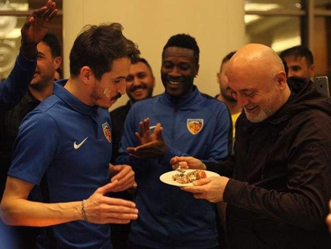 Tiago Loqes’in Doğum Günü Kutlandı