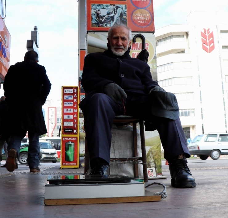 86 Yaşında Tartıyla Hayatta Kalma Mücadelesi