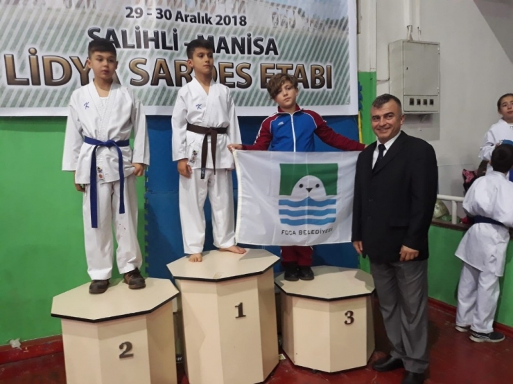 Foçalı Karateciler Ege Karate Ligi’ne Puanla Başladı