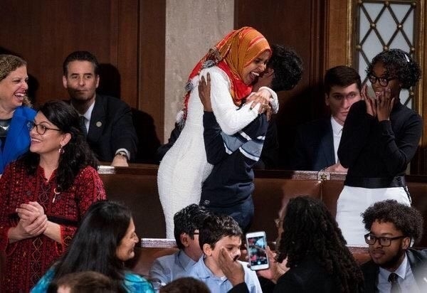 Abd Kongresinde Dedesinden Kalan Kuran-ı Kerim İle Yemin Etti