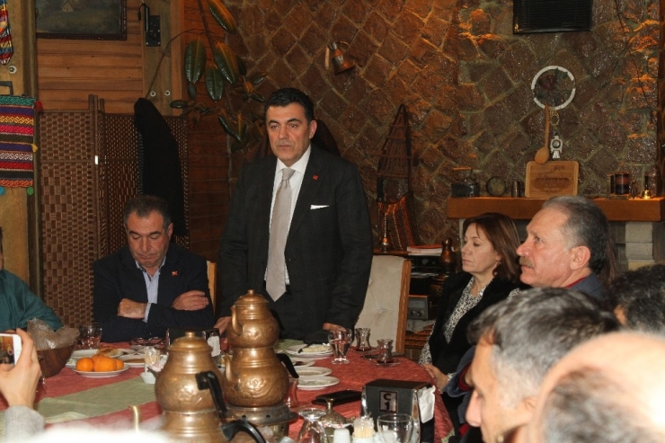 Chp’de ’’Birlik,beraberlik Ve Dayanışma Kahvaltısı’’