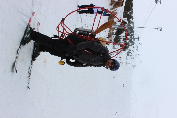 Erzincan Belediyesi’nden Kavakseverlere Mehter Konseri