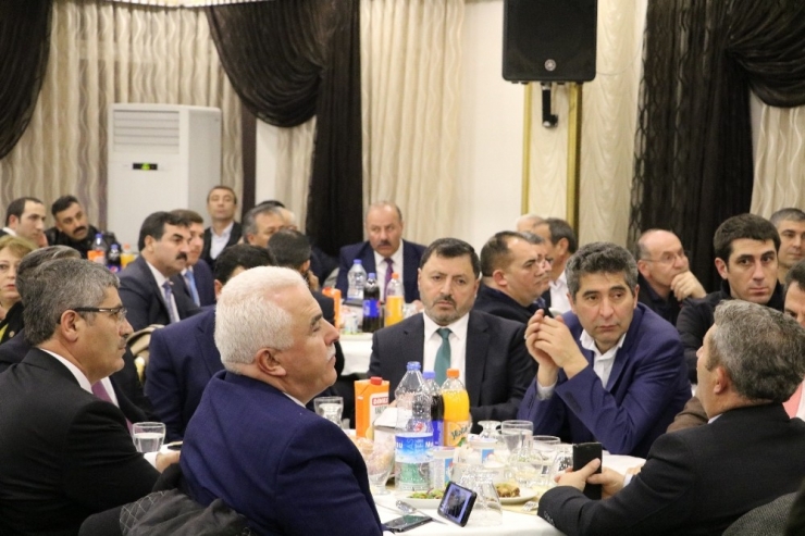 Mahir Ünal: “Chp, Her Seçimde Seçimleri Bir Meşruiyet Meselesi Haline Getiriyor"