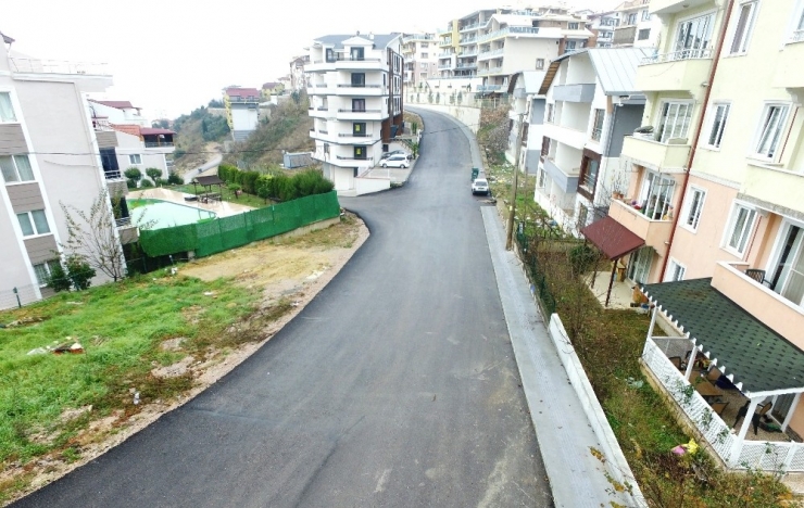 İzmit Belediyesi Çevre Düzenleme Ve Onarım Çalışmalarını Sürdürüyor