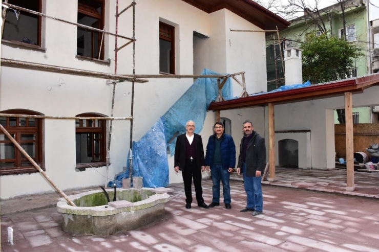 Bilen Ve Çelik, Tarihi Manisa Evini İnceledi