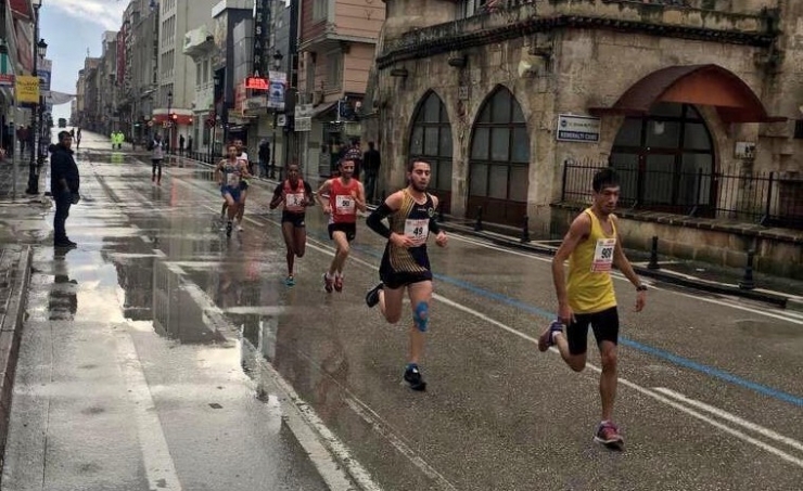 Büyükşehir Belediyesi Atletizm Takımından Gururlandıran Başarı