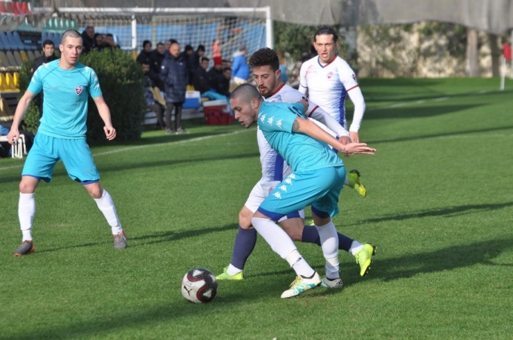 Karabükspor Hazırlık Maçında Berabere Kaldı