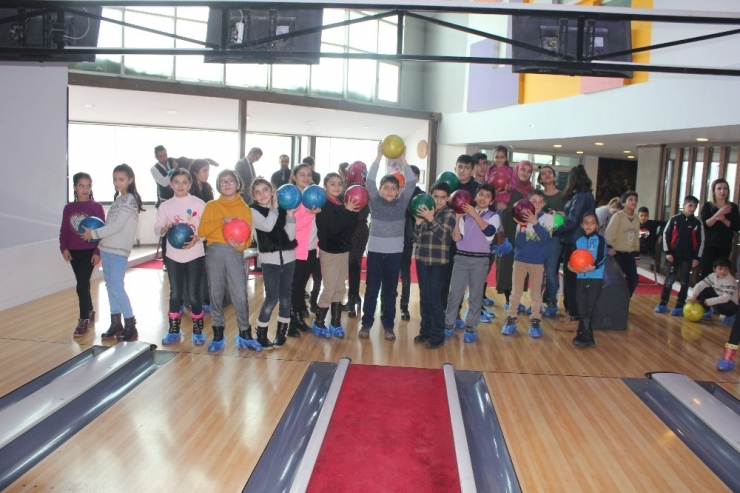 Hakkari’de Bowling Etkinliği