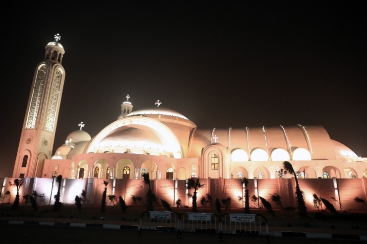 Orta Doğu’nun En Büyük Kilise Ve Camisi Mısır’da Açıldı