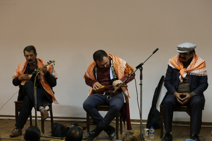 Hayri Dev Anısına Konser