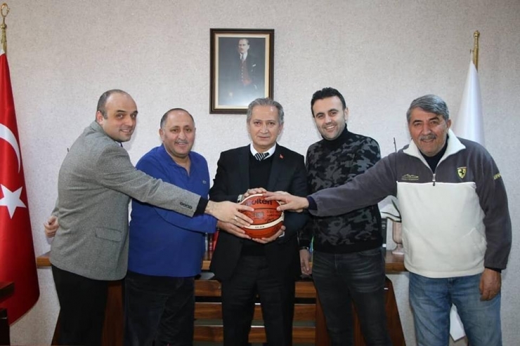 Bellona Kayseri Basketbol İl Milli Eğitim Müdürü’nü Ziyaret Etti