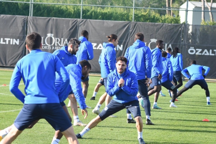 B.b. Erzurumspor, Antalya Kampını Tamamladı