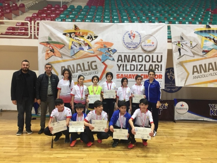 Diyarbakır’da Badminton Grup Müsabakaları Tamamlandı