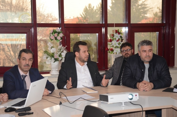 Etkili Bir Uyum Eğitimine İmza Atılacak