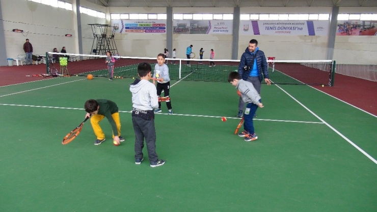 Geleceğin Tenisçileri Şanlıurfa’da Yetişiyor