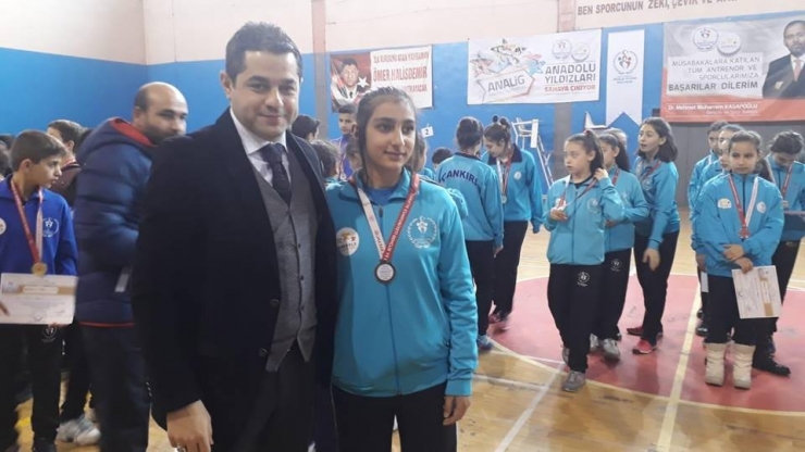 Analig’de Bir Başarı Da Badminton’dan