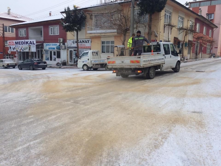 Burdur Beyaza Büründü