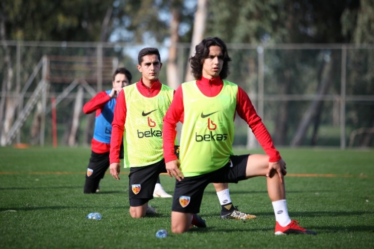 Emre Demir Kamptan Ayrıldı