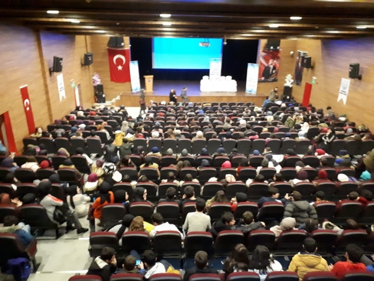"Vezirköprü’den Yetişenler" Konferansı