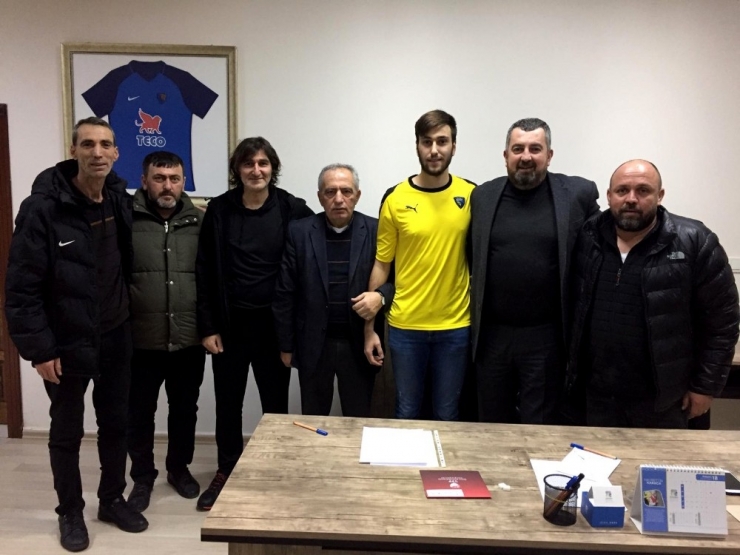 Karacabey Belediyespor’dan 4 Tansfer