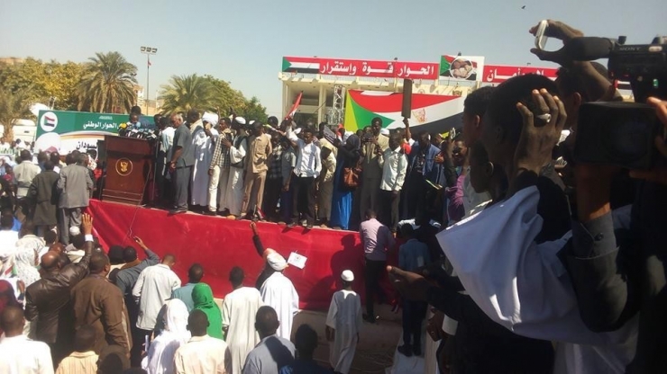 İstifası İstenen Sudan Cumhurbaşkanı, 2020’de Seçimi Kaybederse Çekileceğini Açıkladı