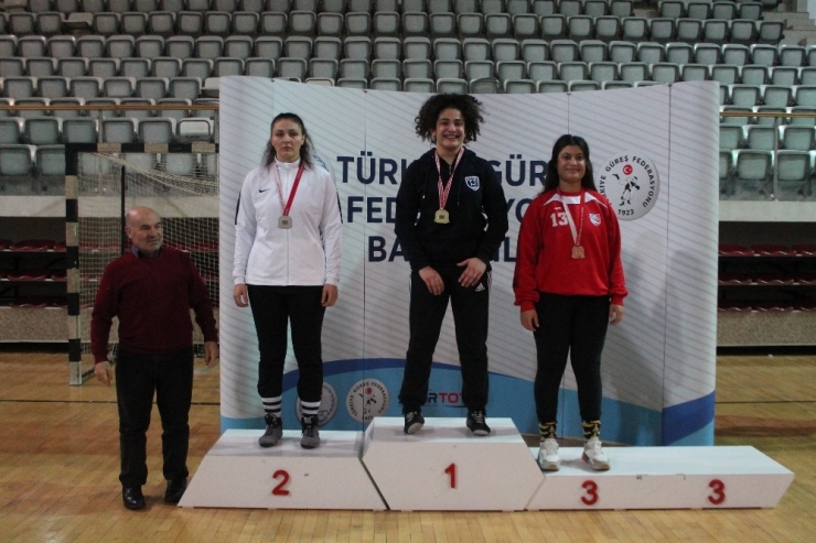 Kadınlar Türkiye Güreş Şampiyonu Enka