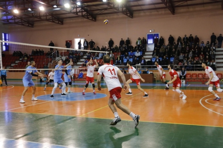 Palandöken Belediyespor, Akkuş Belediyespor’u Evinde Yıktı