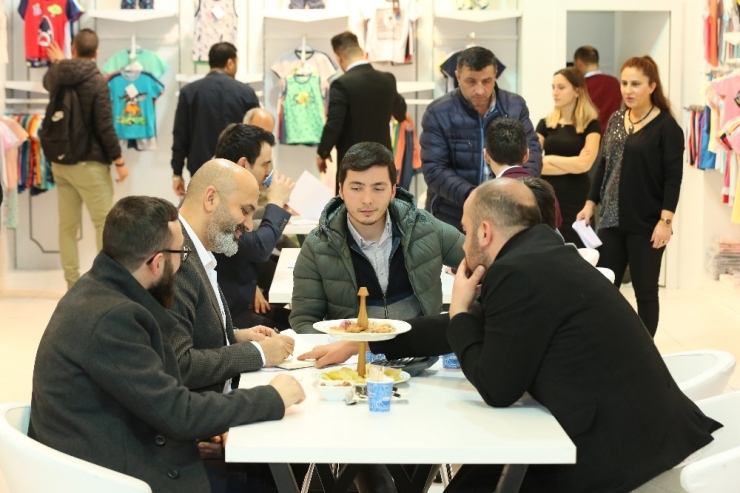 Annelerin Hayatını Kolaylaştıran Ürünler ‘Anne Bebek Çocuk’ Ürünleri Fuarı’nda