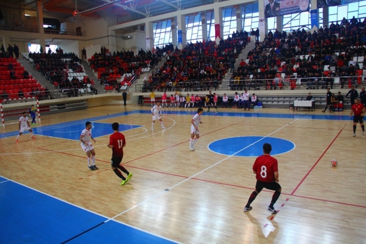 Ay-yıldızlılar, Hazırlık Maçında Tacikistan’ı 6-1 Yendi