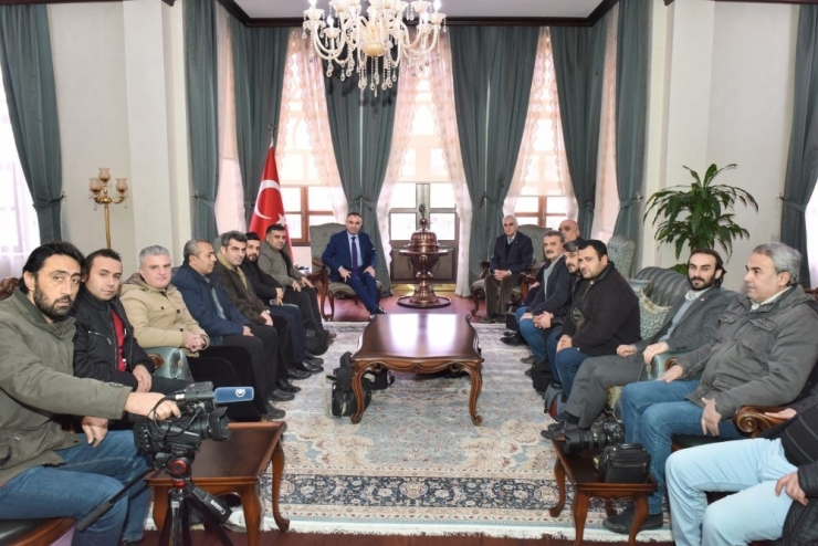 Vali Soytürk Gazetecileri Kabul Etti