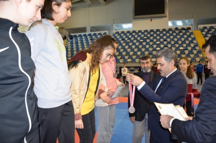 Tekvandoda Spor Lisesi’nden Madalyalara Ambargo