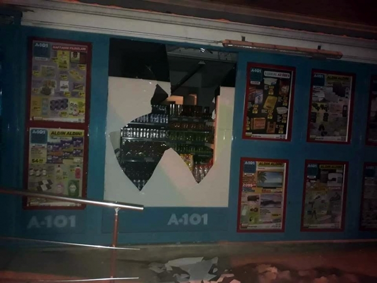 Fırtına Sakarya’da Hayatı Olumsuz Etkiledi