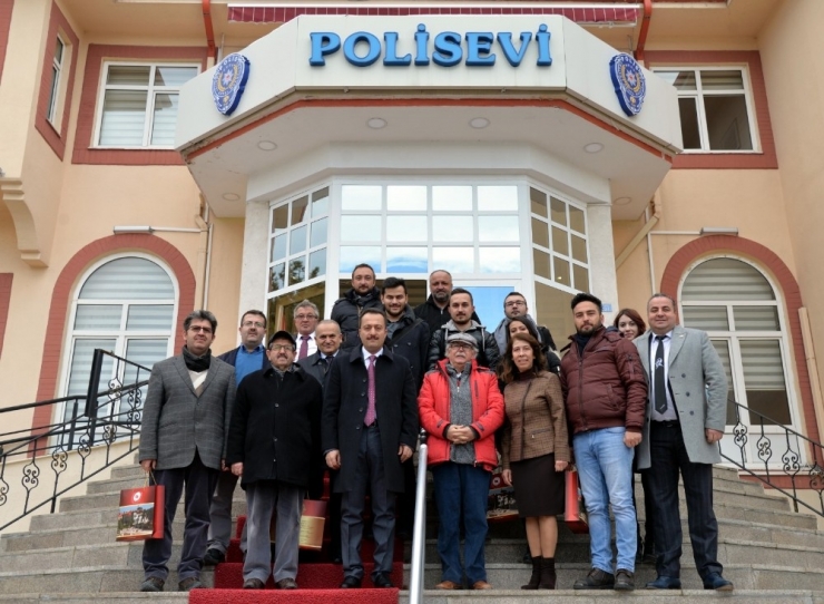 Vali Şentürk Basın Mensuplarıyla Bir Araya Geldi