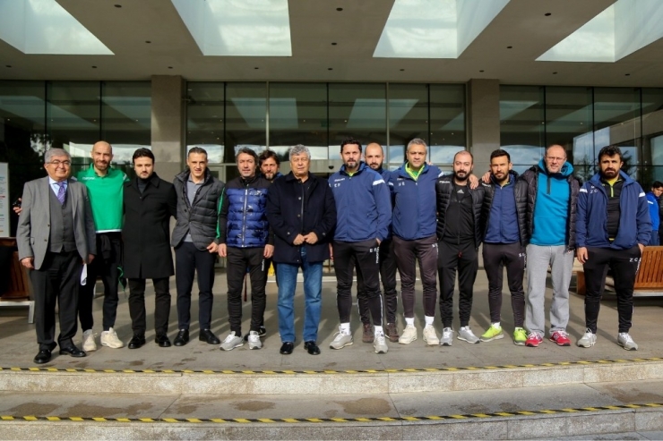 E. Yeni Malatyaspor’da Mircea Lucescu Sürprizi