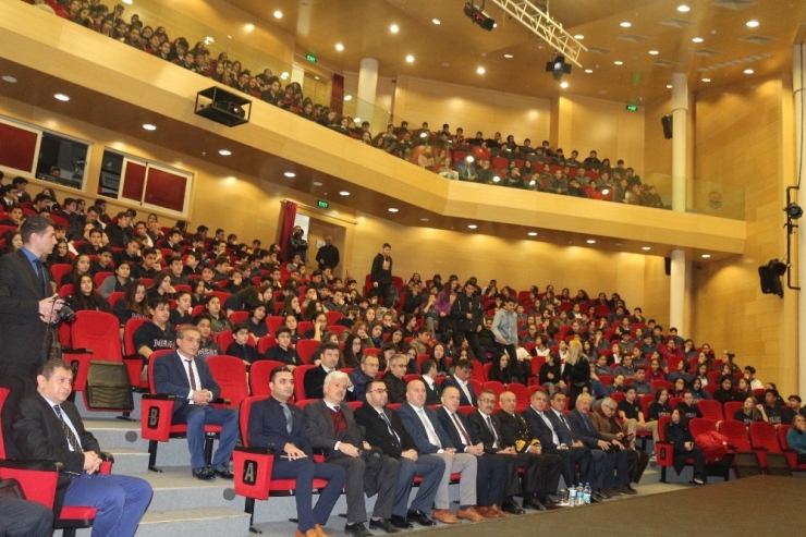 ’Asım’ın Nesli Akif’i Dinliyor’ Etkinliğine Yoğun İlgi
