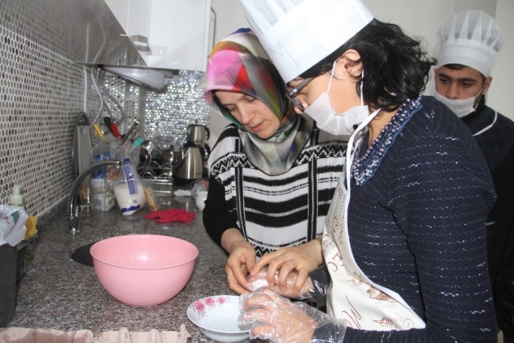 Özel Çocuklar Bu Evde Hayata Hazırlanıyor