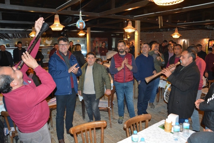 Mehmet Tosun’u Davul, Zurnayla Karşıladılar