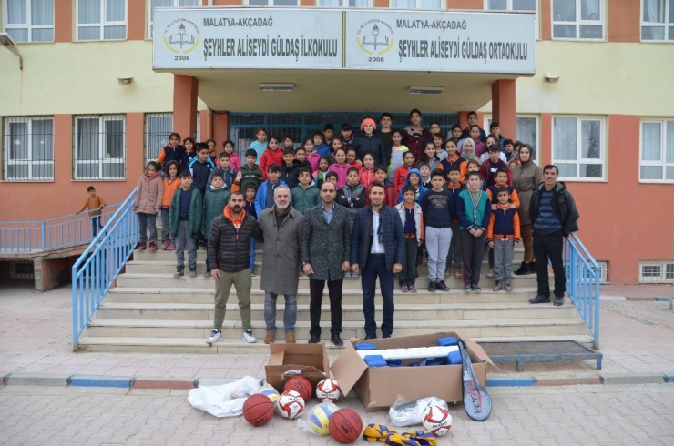 Malatyalı Gazetecilerden Örnek Davranış